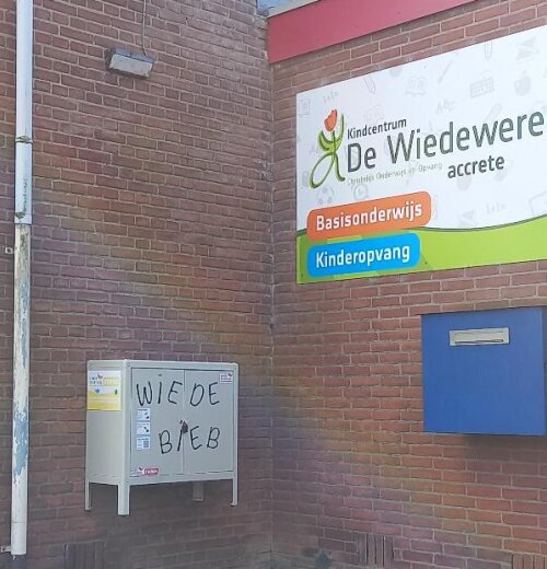 Opening De Wiedebieb in Sint Jansklooster