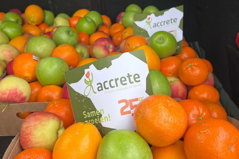Accrete